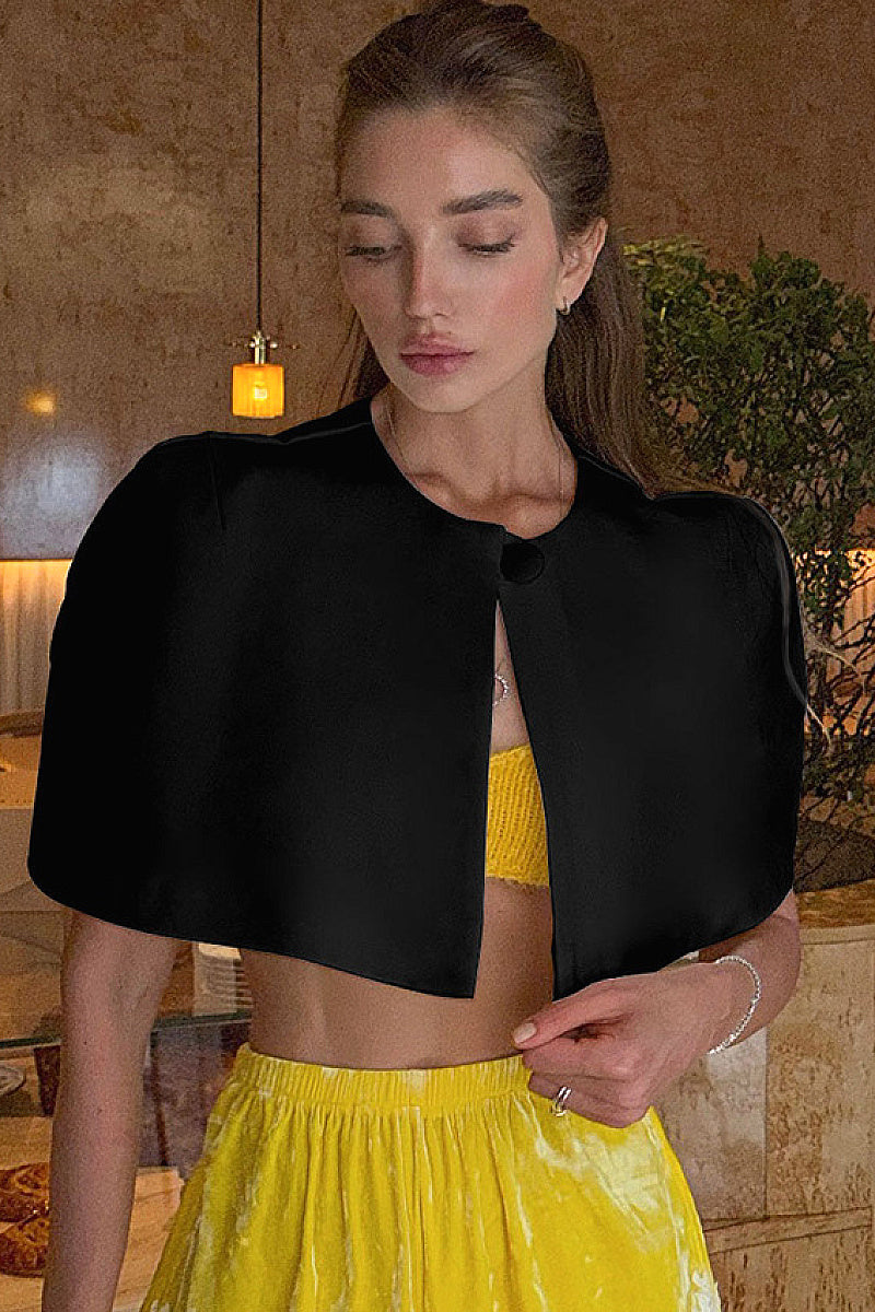 Dami White Cropped Capelet